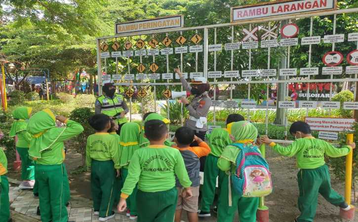 Sulap Meriahkan Edukasi Anak-Anak Sukoharjo terkait Aturan Lalu Lintas