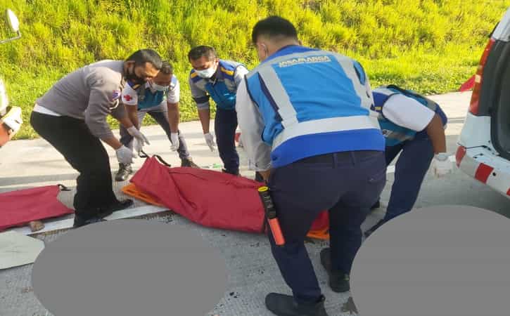 2 Orang Ditemukan Meninggal di Tol Madiun-Surabaya, Korban Tabrak Lari?