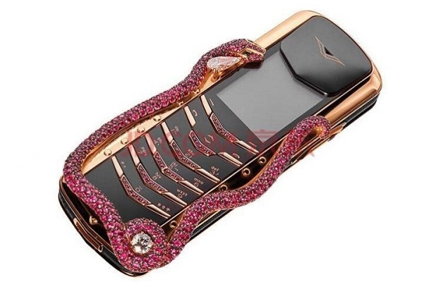 Vertu Signature Cobra.