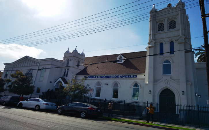 Masjid At-Thohir Los Angeles, Amerika Serikat (AS) yang dibangun keluarga Thohir. (Arif Budisusilo/Solopos)