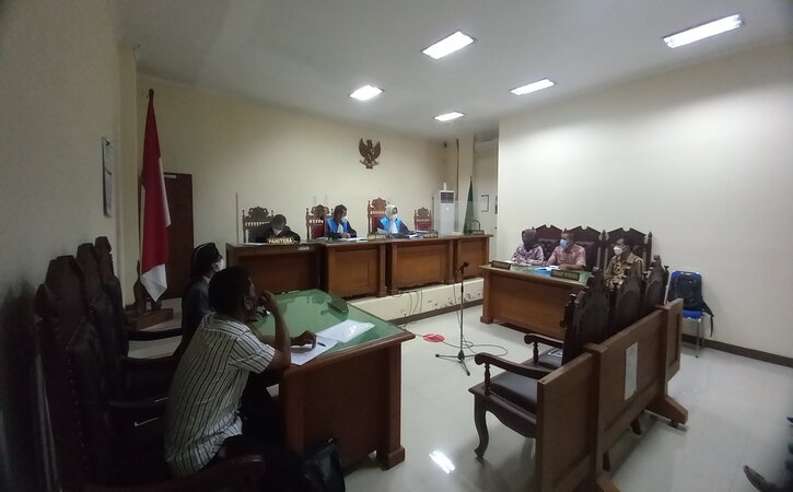 Suasana persidangan gugatan terhadap bupati Wonogiri di PTUN Semarang, Rabu (13/4/2022). Bertindak selaku penggugat dalam sidang tersebut, yakni mantan Kepala Desa (Kades) Karangtengah, Kecamatan Karangtengah, Kabupaten Wonogiri, Bambang Daryono. (Solopos.com/Adhik Kurniawan)