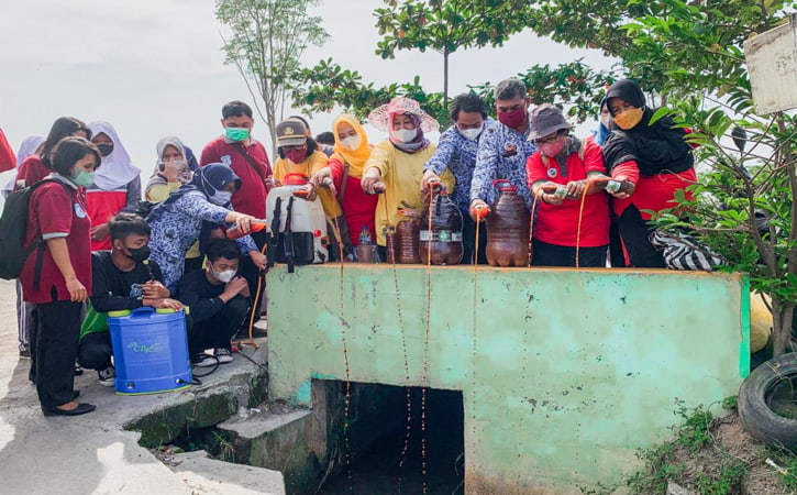 Siswa SMP di Sukoharjo Bikin Eco Enzyme untuk Netralkan Limbah Ciu