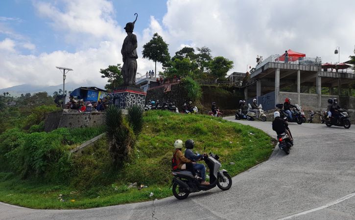 Berburu Spot Sunrise Dekat Merapi dari Tikungan Irung Petruk Boyolali