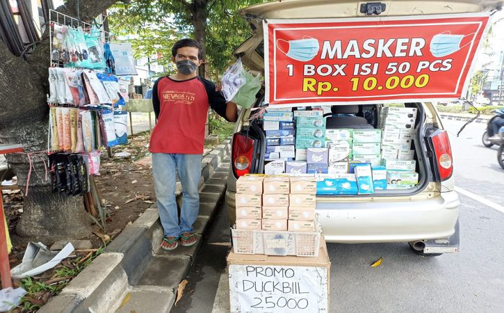 Ada Kebijakan Pelonggaran, Bagaimana Nasib Penjual Masker di Sukoharjo?