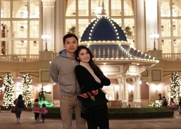 Kehidupannya Dibahas Warganet, Nama Sandra Dewi Trending di Twitter