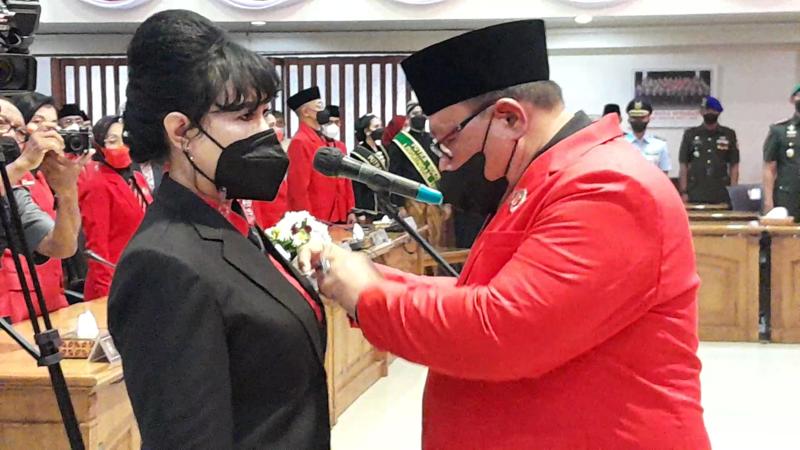 Terty Maharani Resmi Gantikan Putut Gunawan di DPRD Solo, Ini Sosoknya