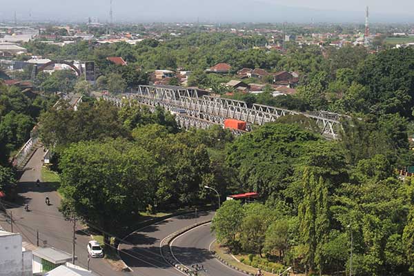 Jalan Pintas Hindari Macet Jembatan Jurug Solo Dibongkar, Cek Lur!