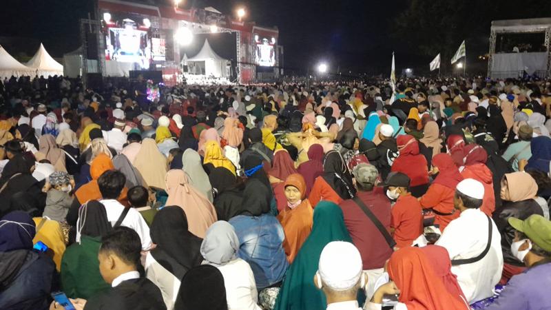 Selawatan Bung Karno, Ribuan Umat Islam Padati Benteng Vastenburg Solo