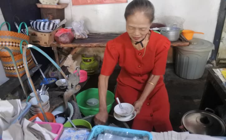 Terenyuh! Alasan Nenek di Ponorogo Jual Dawet dengan Harga Murah