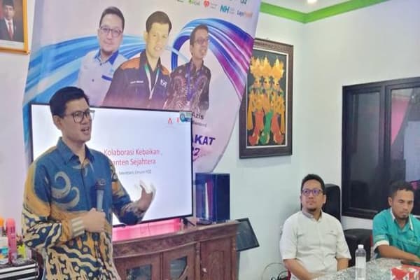 Forum Zakat Banten menggelar agenda silaturahmi antar anggota untuk menguatkan kolaborasi, pada Jumat (24/6/2022) di Tangerang Selatan, Banten. Agenda tersebut turut dihadiri Sekretaris Umum Forum Zakat, Irvan Nugraha dan 22 lembaga anggota FOZ Banten. (forumzakat.org)