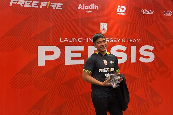 Kaesang Pangarep saat hadir dalam peluncuran jersey dan tim Persis Solo, Kamis (21/7/2022). (Ichsan Kholif Rahman)