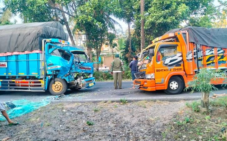 Kecelakaan Adu Banteng Truk di Kulonprogo, Dua Pengemudi Luka-Luka
