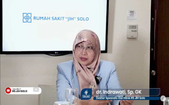 Dokter spesialis gizi klinis RS JIH Solo, dr. Indrawati Sp. GK. (Tangkapan Layar Youtube)