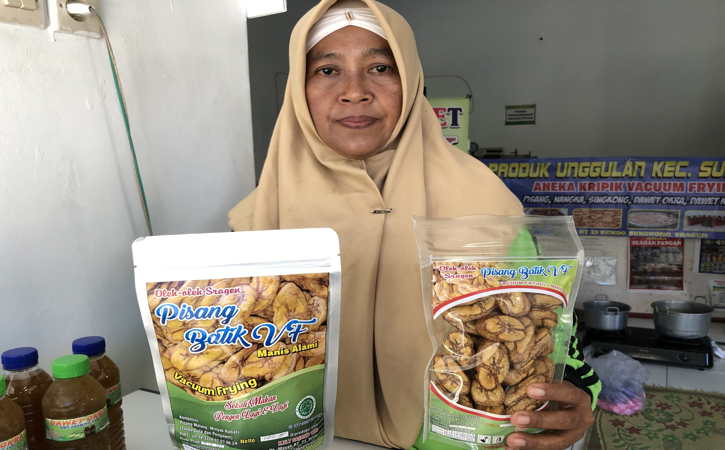 Unik dan Lezat, Yuk Cicipi Keripik Pisang Batik dari Sragen