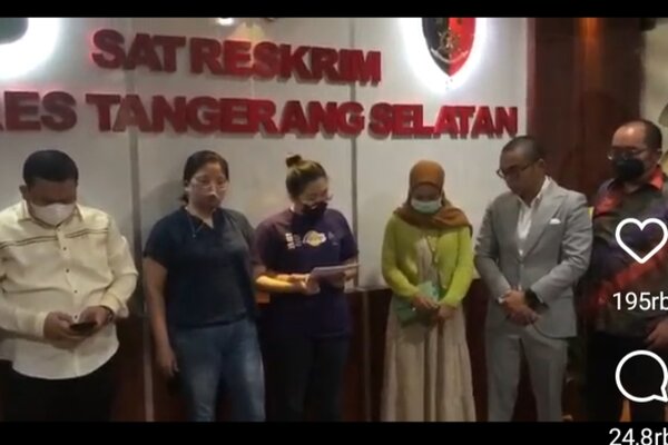 Pencuri Cokelat di Alfamart Minta Maaf, Warganet: Kok Diwakili Anaknya?
