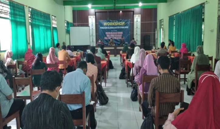 Kegiatan workshop penulisan sejarah dan implementasi kurikulum merdeka oleh MGMP Sejarah SMA Boyolali, Kamis (11/8/2022). Kegiatan tersebut bertempat di SMAN 3 Boyolali. (Istimewa/MGMP Sejarah Boyolali)