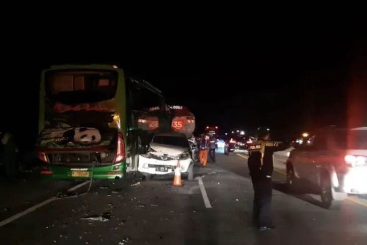 Kronologi Kecelakaan Beruntun di Tol Malang-Pandaan, Sopir Bus Restu Meninggal