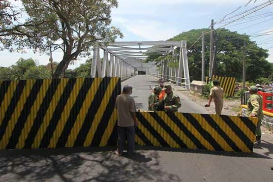 Jembatan Mojo Ditutup