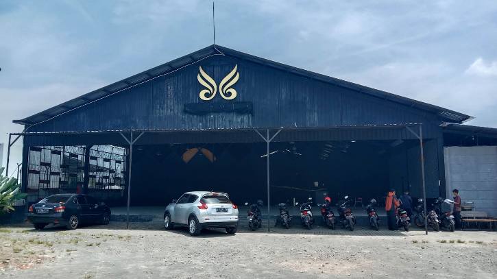 Lawan Balik, Black Arion: Buka Segel Atau Tutup Semua Usaha di Tanah Kas Desa