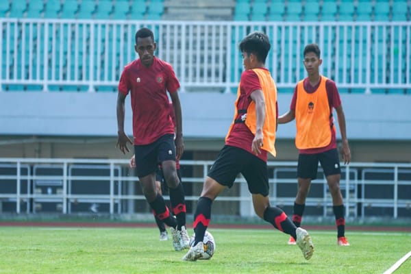 Tragedi Kanjuruhan, Kualifikasi Piala Asia U-17, Liga 2 dan Liga 3 Jalan Terus