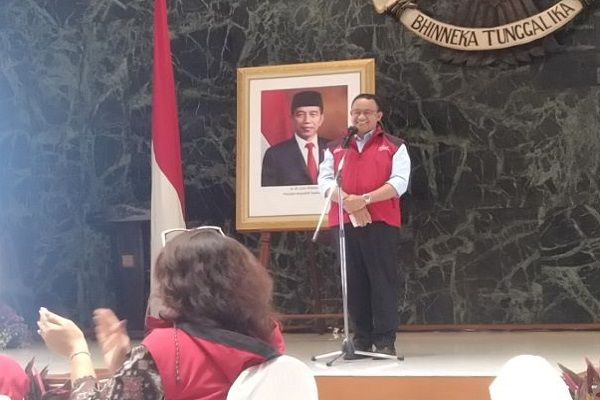 Gubernur DKI Jakarta Anies Baswedan memberikan sambutan pada silaturahmi dengan awak media di Balai Kota Jakarta, Jumat (7/10/2022). (ANTARA/Dewa Ketut Sudiarta Wiguna)