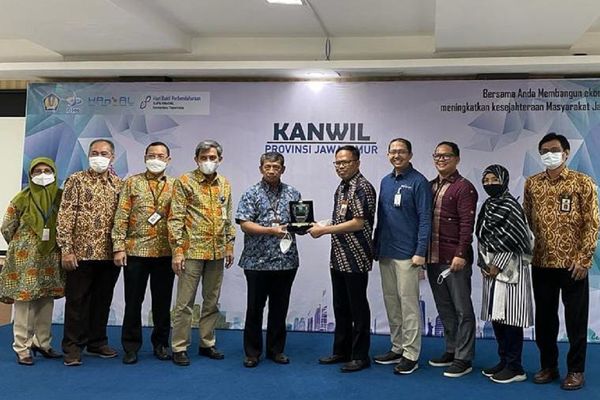 Pusat Kajian Halal ITS Surabaya menjalin kolaborasi dengan Kementerian Keuangan dalam pembinaan UMKM di Indonesia. (Bagian Humas ITS)