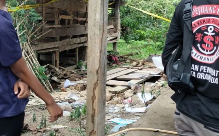 Penemuan jenazah yang dikubur di dalam tangki septik yang dicor dengan semen (ANTARA/HO)