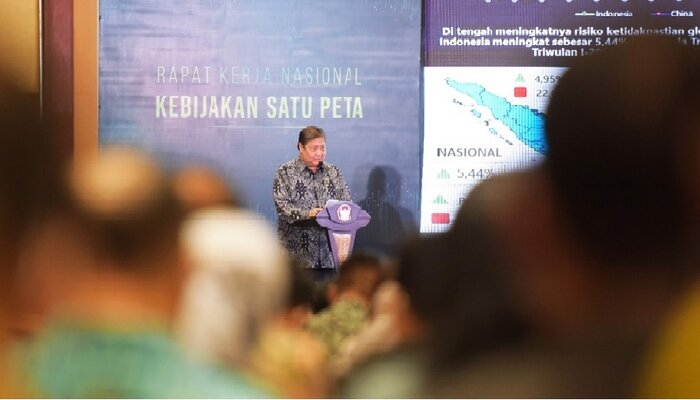 Menteri Koordinator Bidang Perekonomian Airlangga Hartarto saat membuka Rapat Kerja Nasional (Rakernas) Kebijakan Satu Peta. (ekon.go.id)