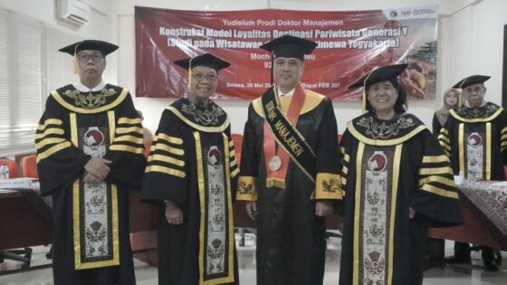 Raih Doktor Manajemen, Nur Syamsu Kupas Loyalitas Destinasi Pariwisata Gen Y